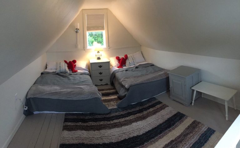 Bailey Island Cottage Upstairs Bedroom